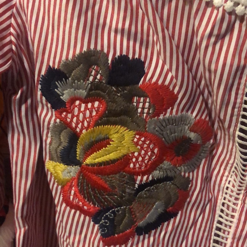 Top - Picture 4 of 8